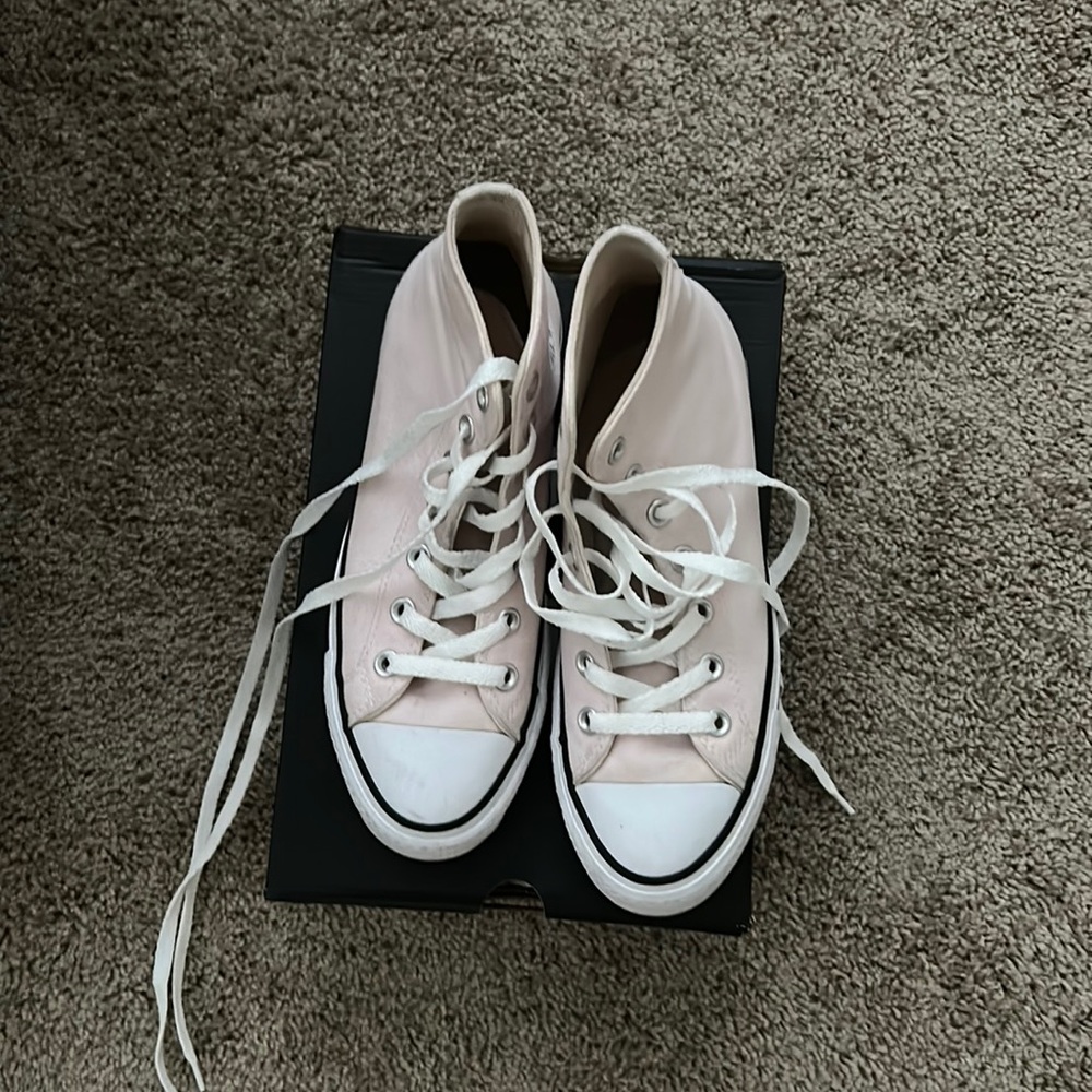 Converse pink high top platform women sneaker size 7.5